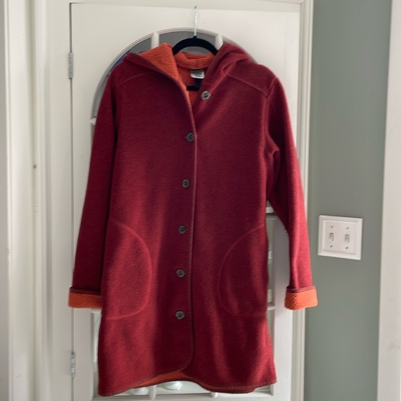 L.L. Bean Jackets & Blazers - LL Bean Hooded Women’s Red Fleece Coat, Size M